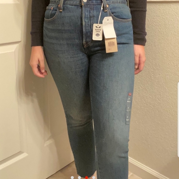 Levi's Wedgie Fit Raw Hem White Oak size 31 - Picture 3 of 8
